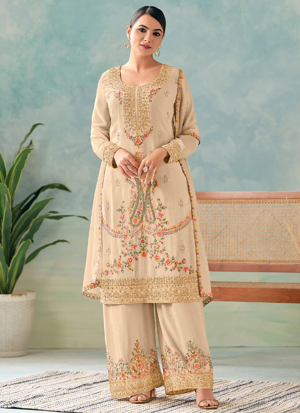 Cream Chinon Salwar Suit With Embroidered Work